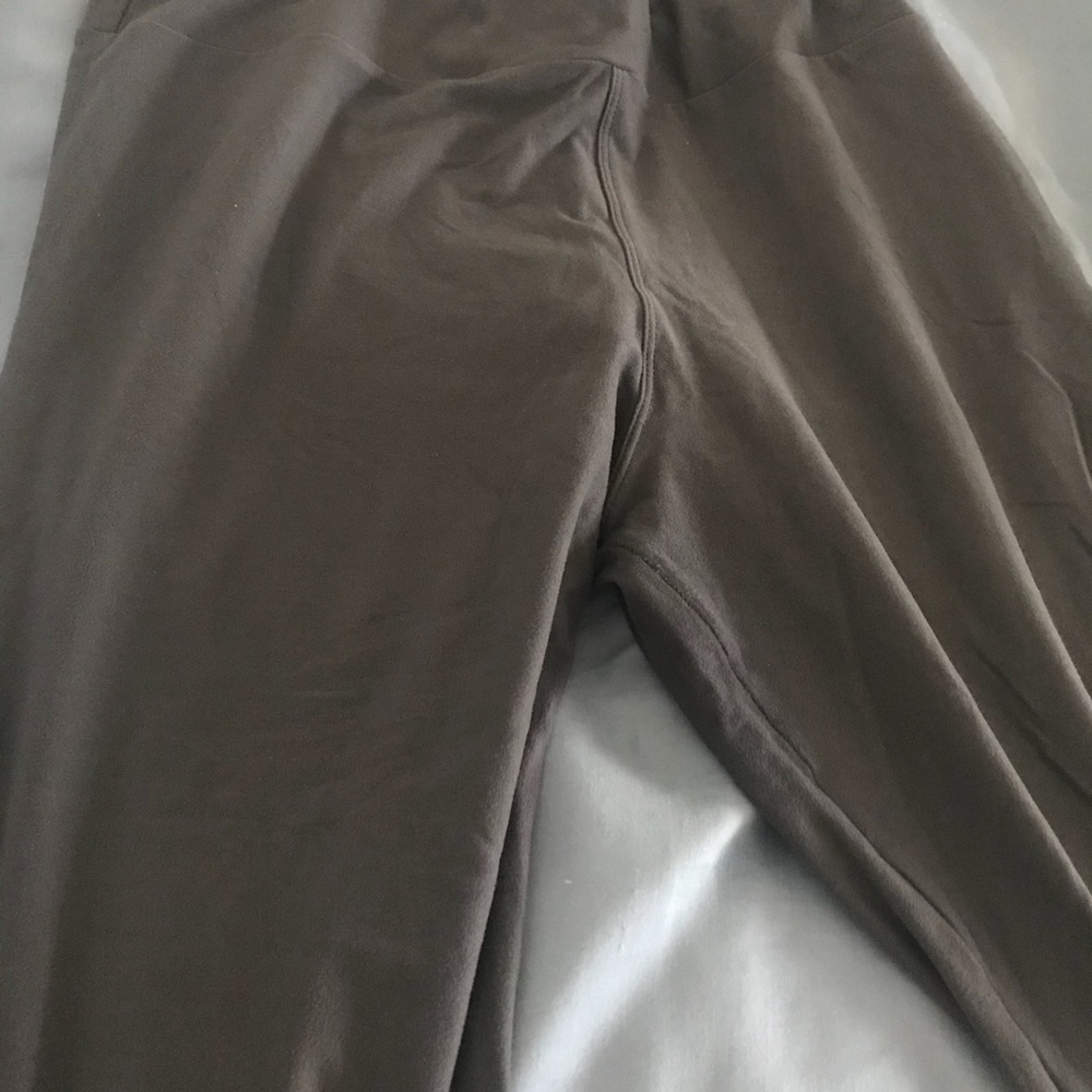 LuLa Roe leggings